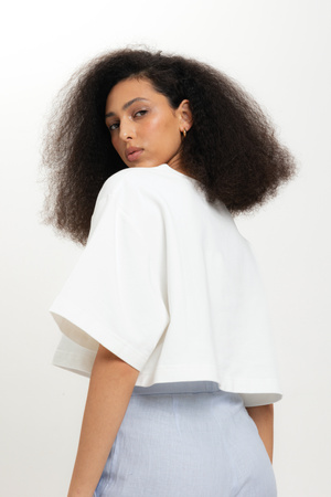 GINNY OFF WHITE- BLUE LOGO